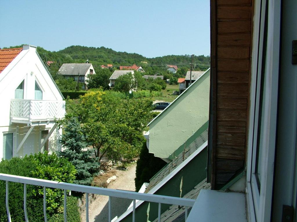 Zoldhaz Bio Panzio Hotel Gyenesdiás Habitación foto
